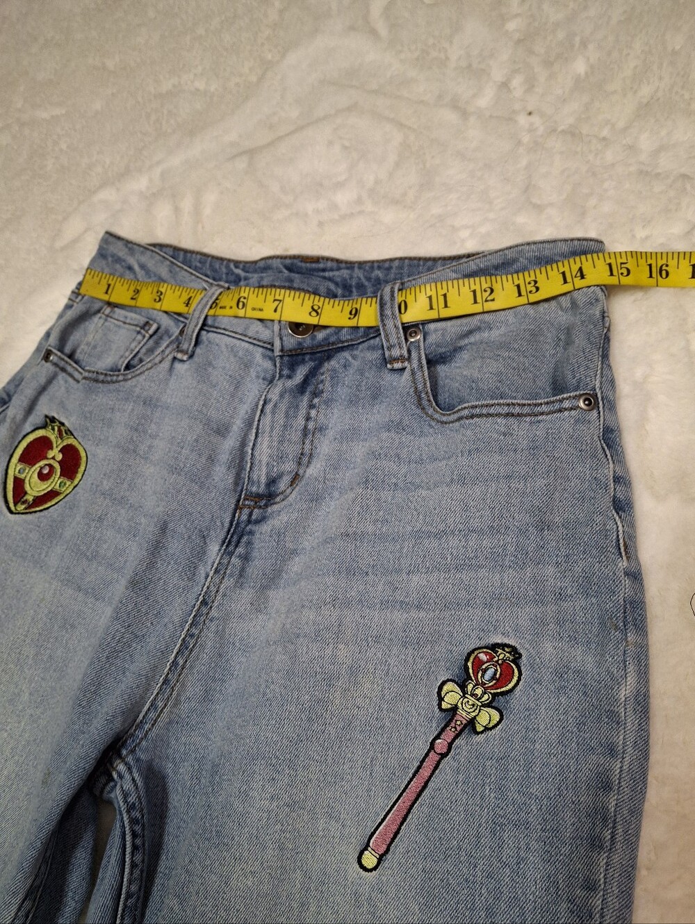 Hot Topic Sailor Moon Icons Embroidered Patchwork Mom Jeans Juniors Size 5 - Picture 12 of 16